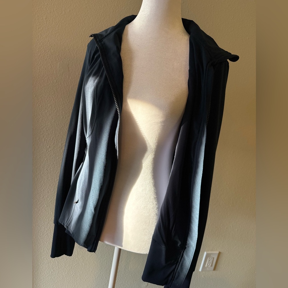Lululemon Jacket - Picture 2 of 9